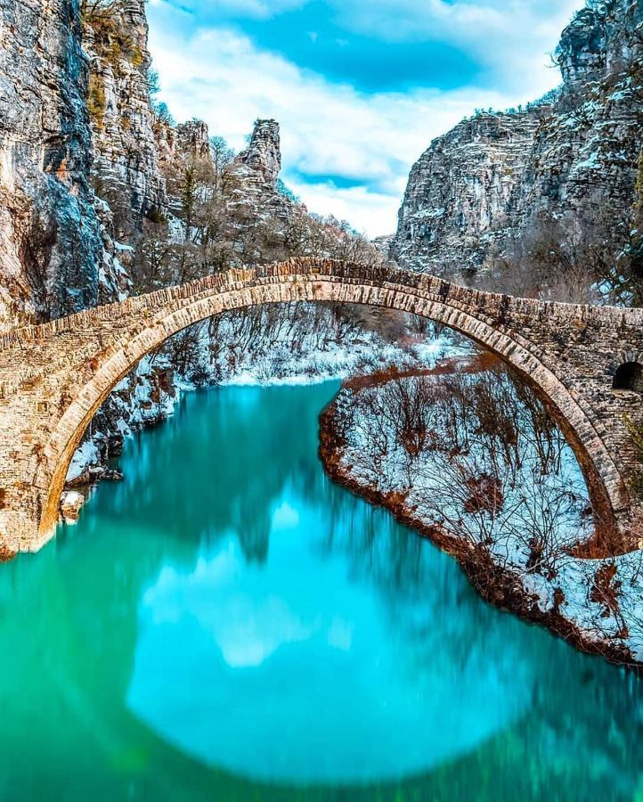 Mystic Lake Koukkoúlion Екстериор снимка